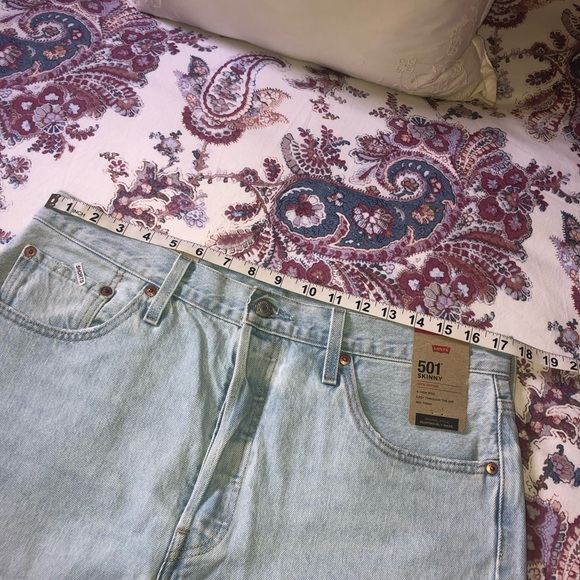Levi’s 501 skinny distressed shorts - Picture 5 of 13